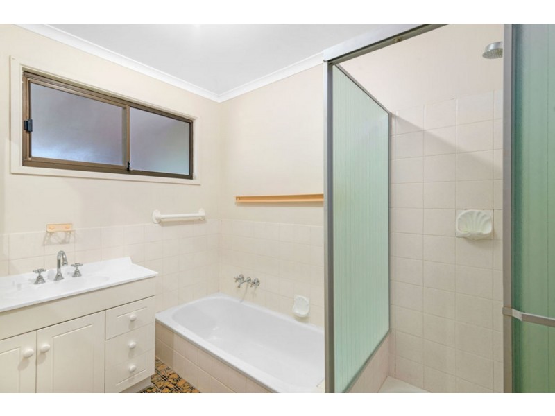 16 Eureka Crescent, Nerang QLD 4211