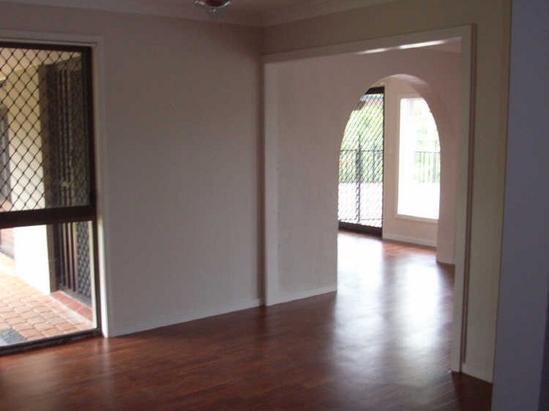 53 Nerang River Drive, Nerang QLD 4211