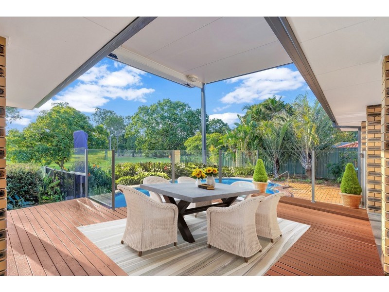 8 Morwell Court, Helensvale QLD 4212