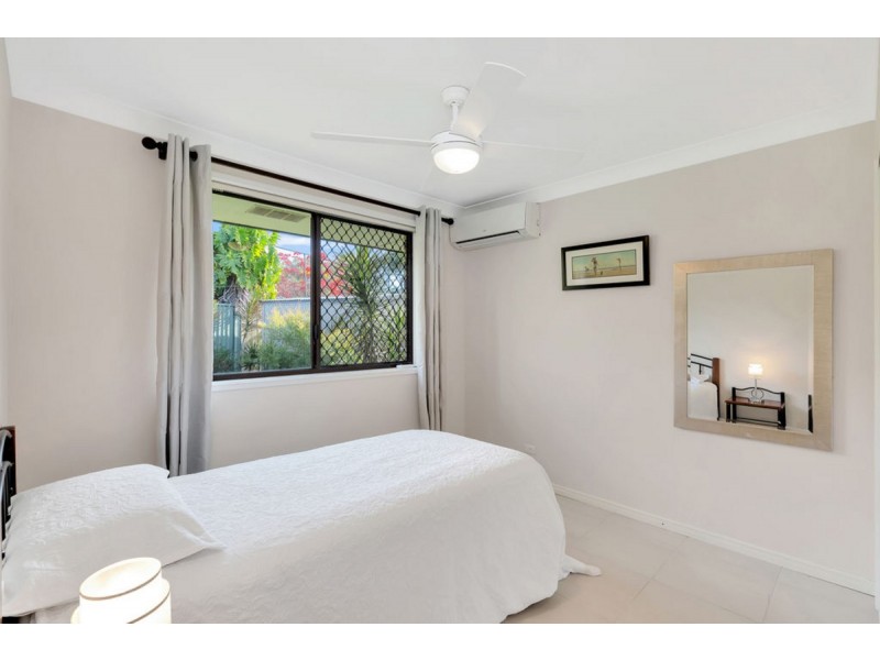 8 Morwell Court, Helensvale QLD 4212