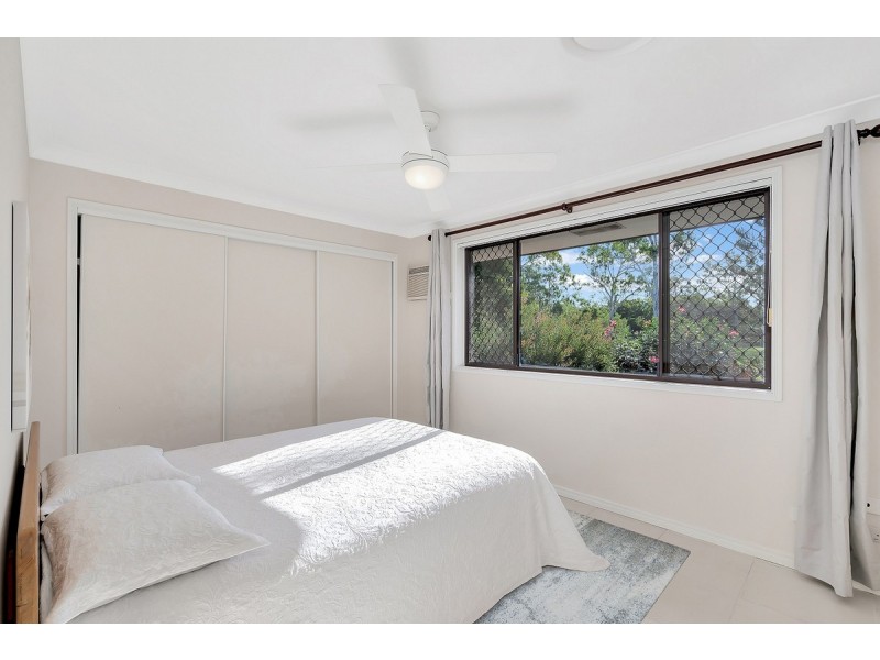 8 Morwell Court, Helensvale QLD 4212