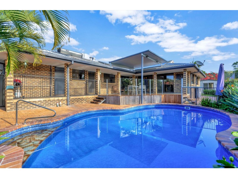 8 Morwell Court, Helensvale QLD 4212