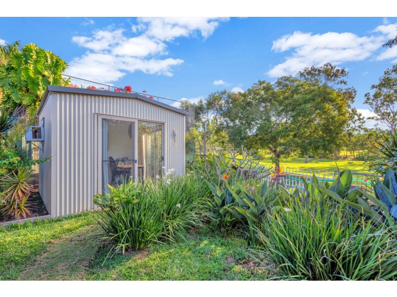 8 Morwell Court, Helensvale QLD 4212