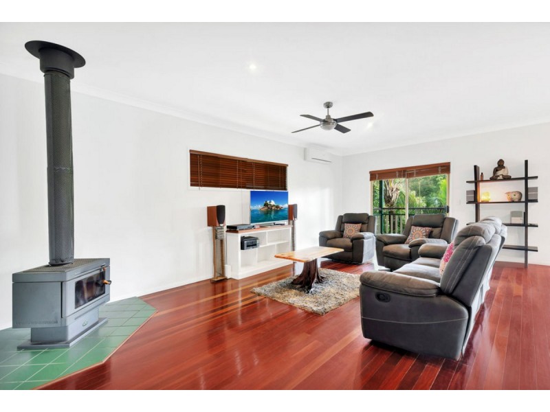 20 Stonehaven Place, Highland Park QLD 4211