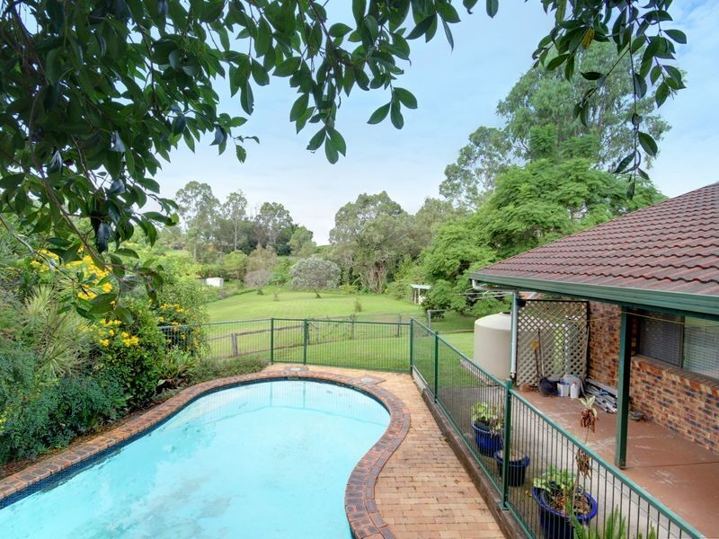 10 Quambone Street, Worongary QLD 4213