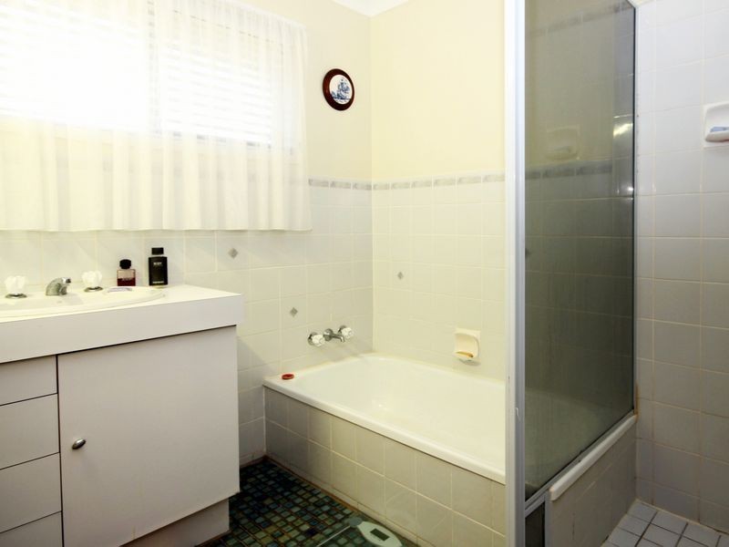 10 Quambone Street, Worongary QLD 4213