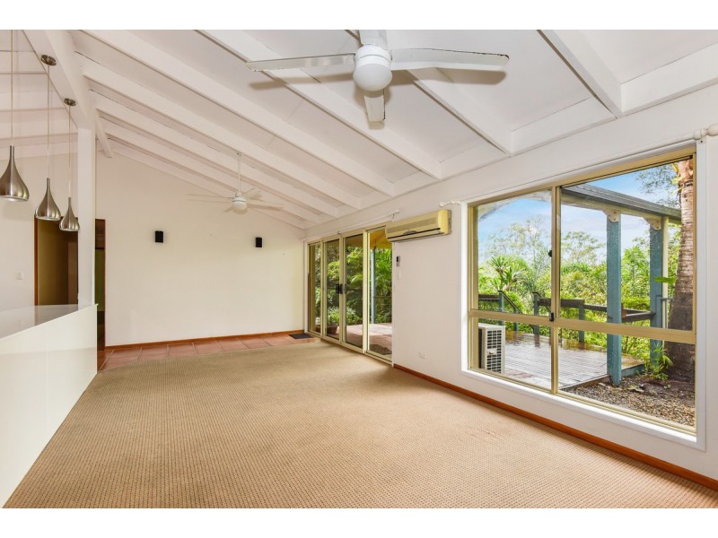 150 Glade Drive, Gaven QLD 4211