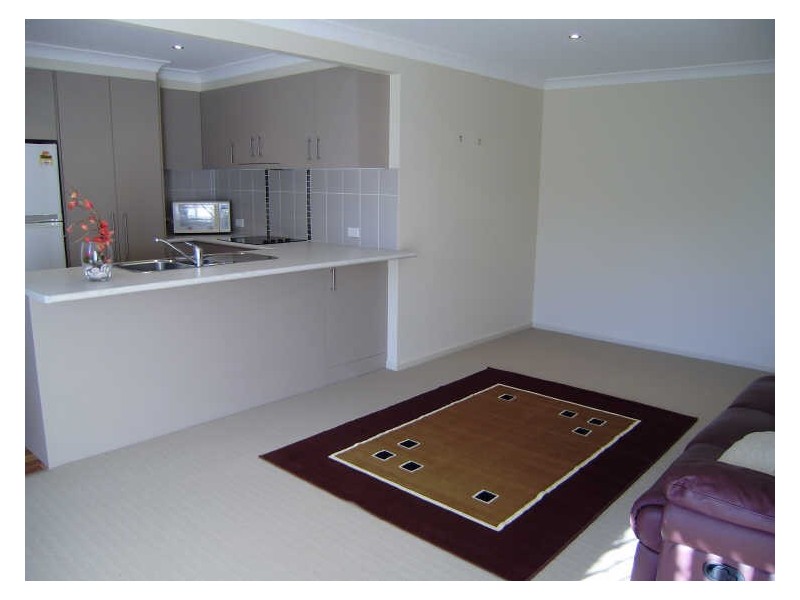 8 Marrantin Court, Carrara QLD 4211
