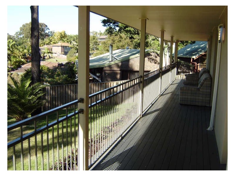 8 Marrantin Court, Carrara QLD 4211