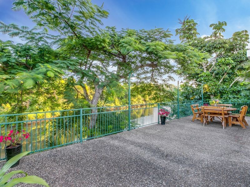31 Nerang River Drive, Nerang QLD 4211