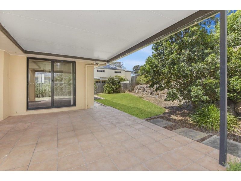 42 Riverwood Drive, Ashmore QLD 4214