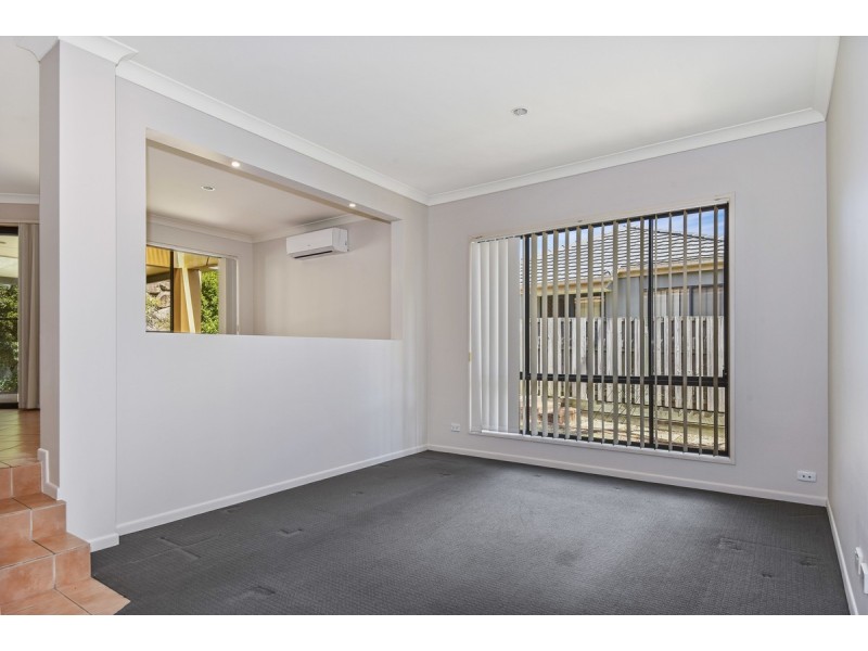 42 Riverwood Drive, Ashmore QLD 4214