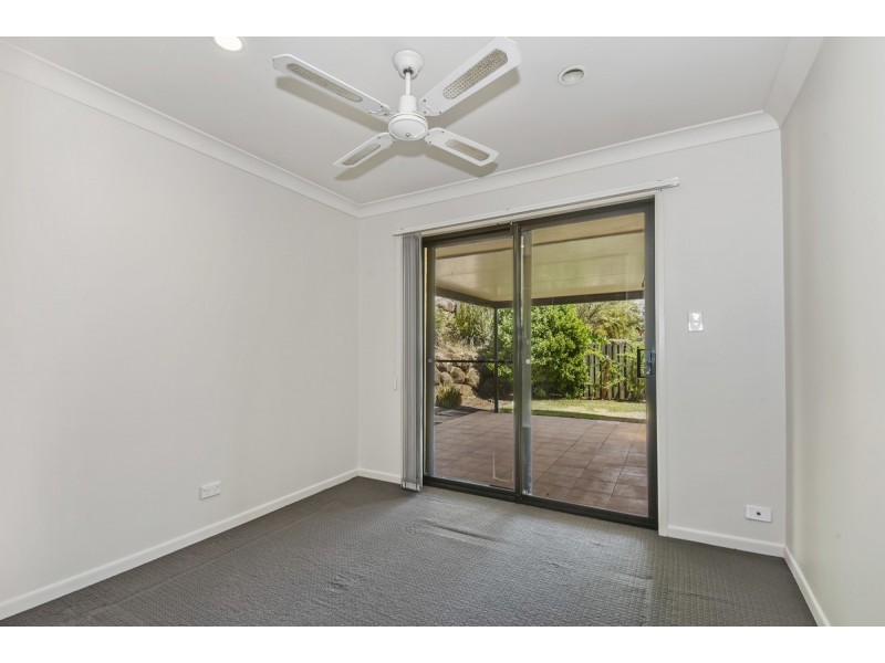 42 Riverwood Drive, Ashmore QLD 4214