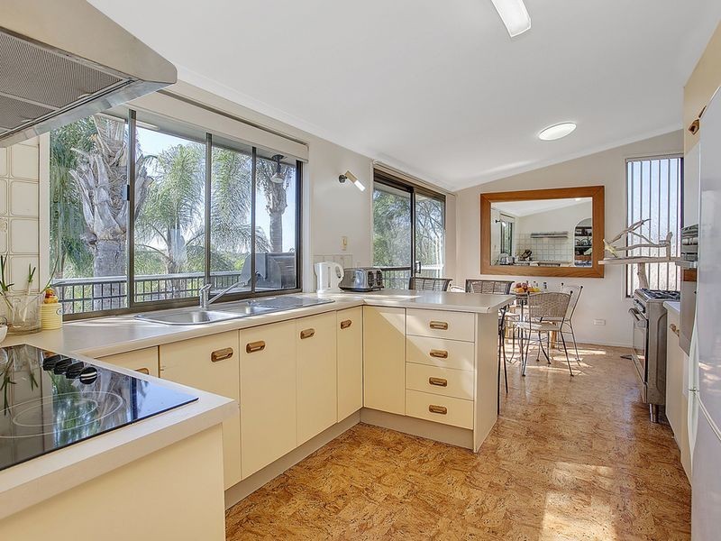 20 Jabiluka Drive, Highland Park QLD 4211