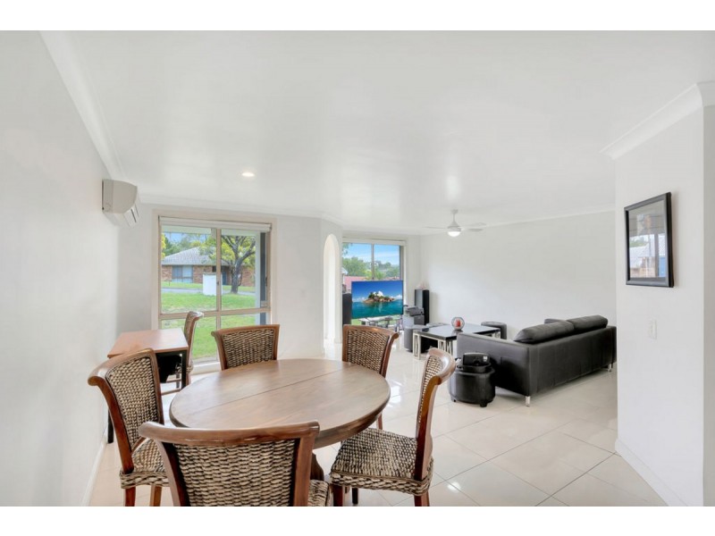 9 Kilmarnock Close, Highland Park QLD 4211