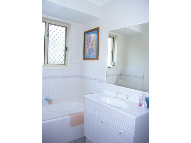 37 Riverpark Drive, Nerang QLD 4211