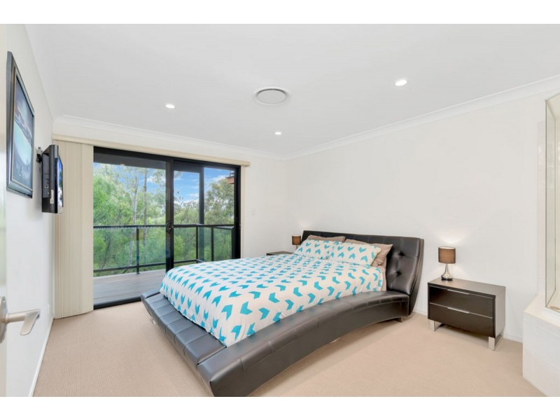 10/2 Ridgeline Way, Highland Park QLD 4211