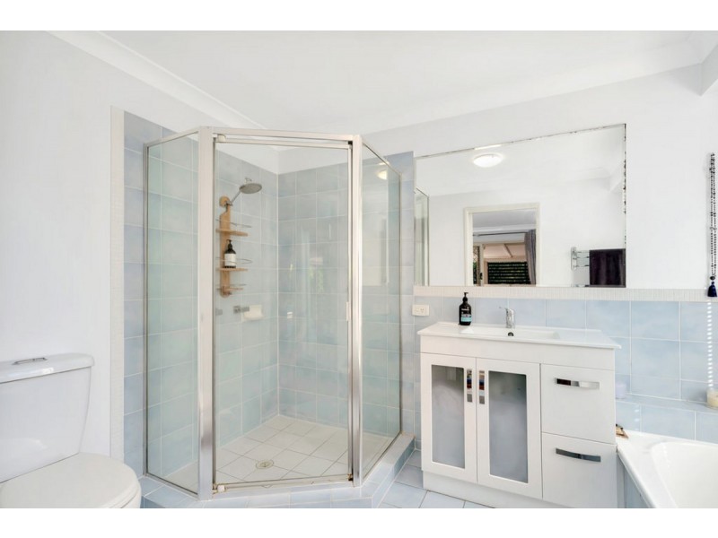 24 Michelmore Road, Carrara QLD 4211