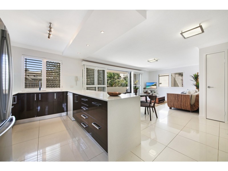 2/21 Albatross Avenue, Mermaid Beach QLD 4218