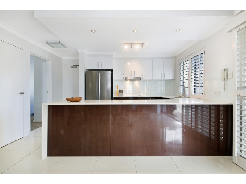 2/21 Albatross Avenue, Mermaid Beach QLD 4218