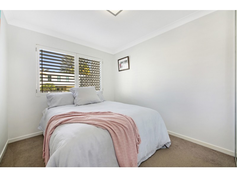 2/21 Albatross Avenue, Mermaid Beach QLD 4218