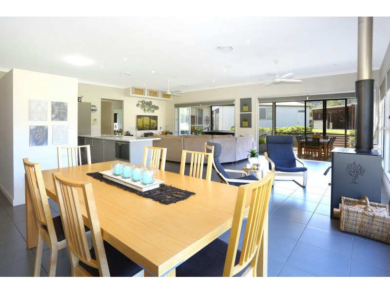 6 Creek Flat Road, Mount Nathan QLD 4211
