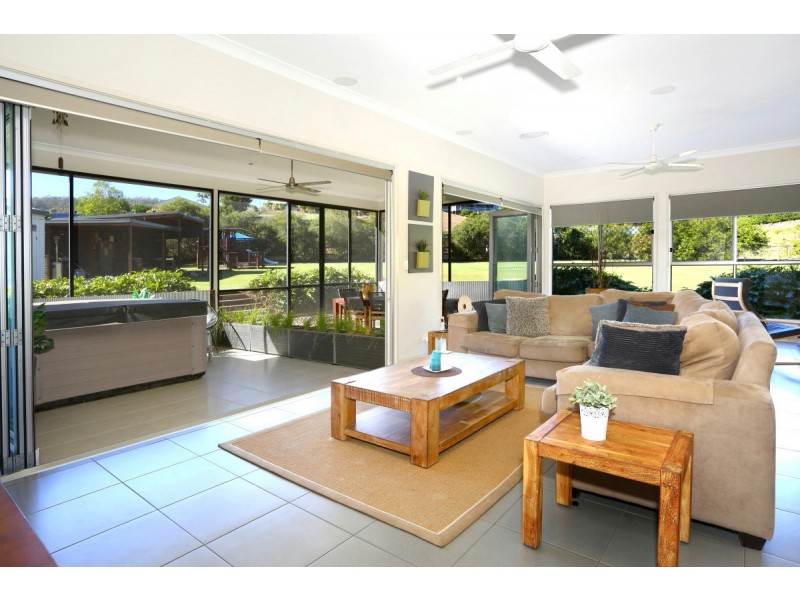 6 Creek Flat Road, Mount Nathan QLD 4211