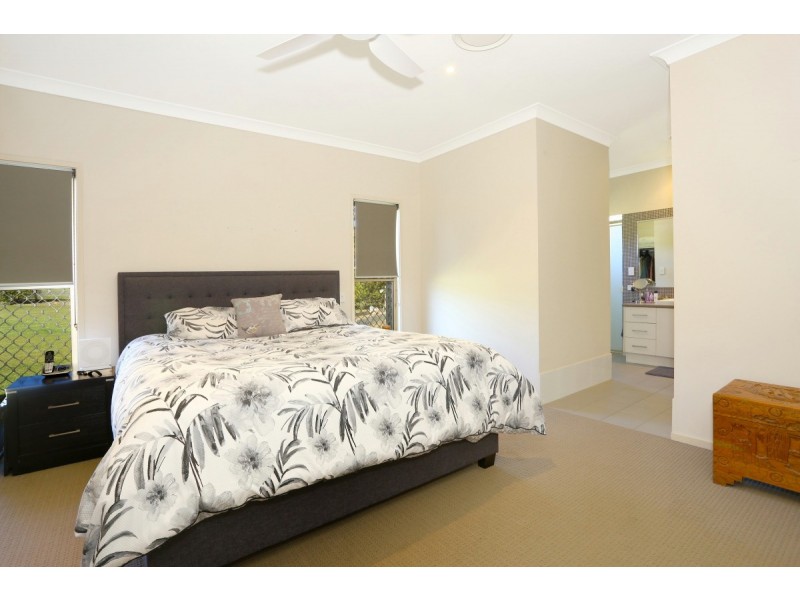 6 Creek Flat Road, Mount Nathan QLD 4211