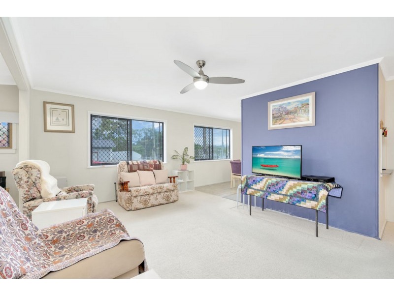 5 Brookside Road, Labrador QLD 4215