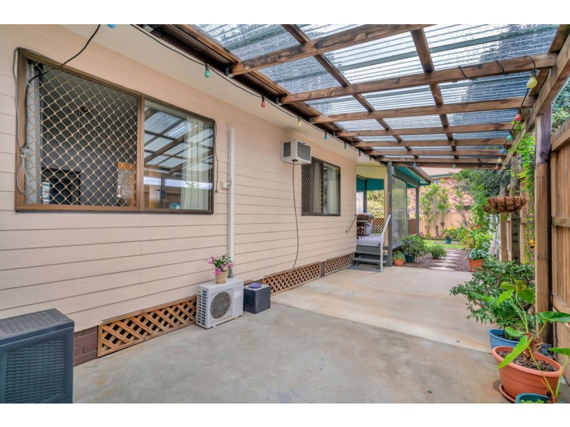 5 Brookside Road, Labrador QLD 4215