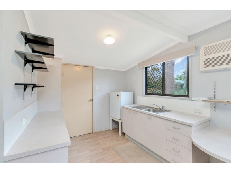 5 Brookside Road, Labrador QLD 4215