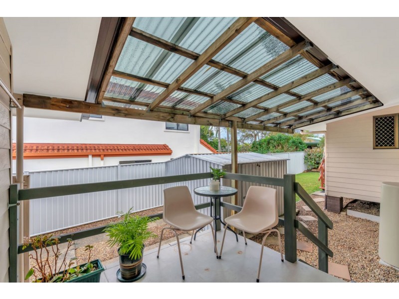 5 Brookside Road, Labrador QLD 4215