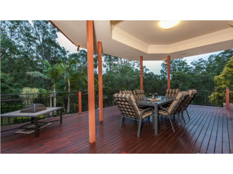 222 Crane Crescent, Nerang QLD 4211