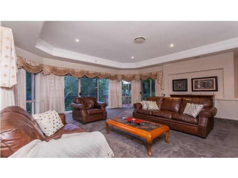 222 Crane Crescent, Nerang QLD 4211