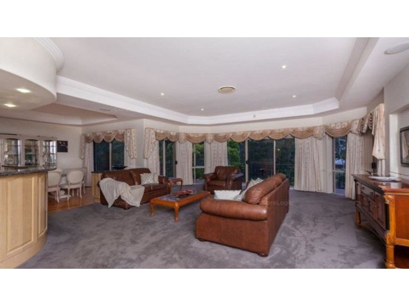 222 Crane Crescent, Nerang QLD 4211