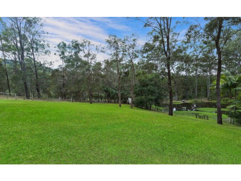 222 Crane Crescent, Nerang QLD 4211
