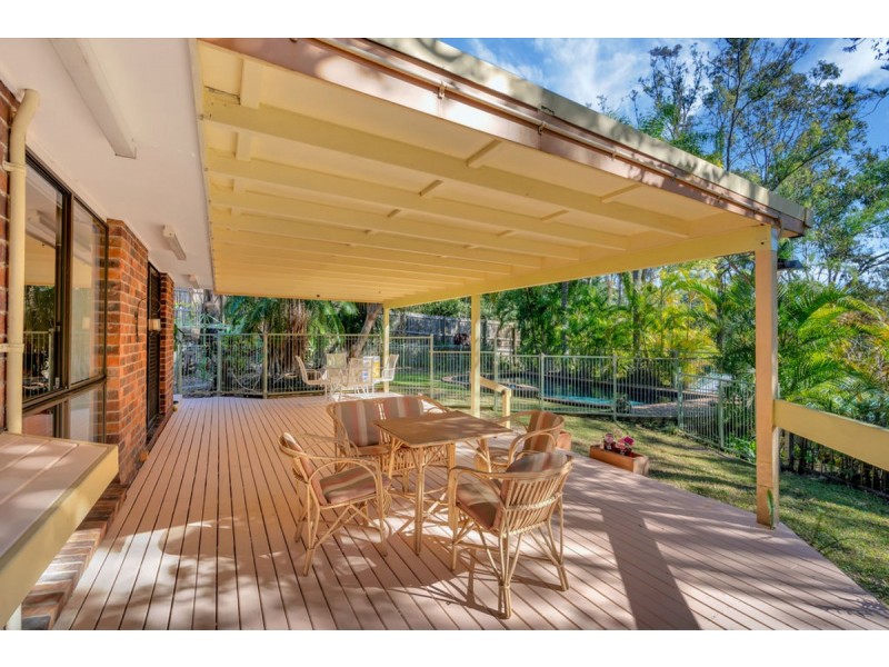 12 Josephine Terrace, Highland Park QLD 4211