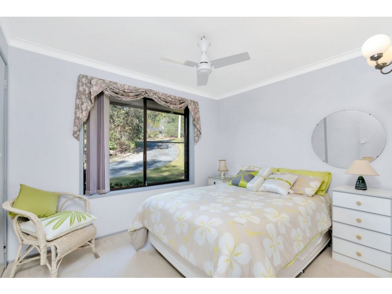12 Josephine Terrace, Highland Park QLD 4211