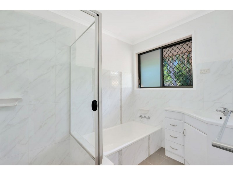 12 Josephine Terrace, Highland Park QLD 4211