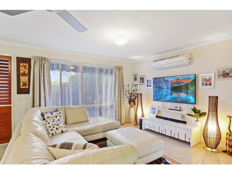 64 Delta Cove Drive, Worongary QLD 4213