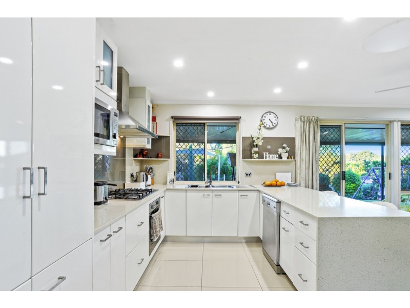 64 Delta Cove Drive, Worongary QLD 4213