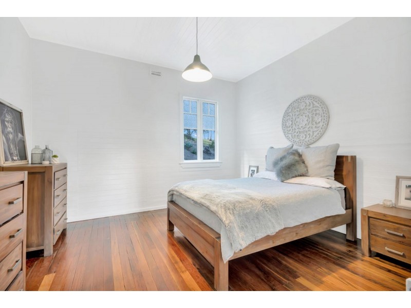 60B Sunvalley Court, Guanaba QLD 4210