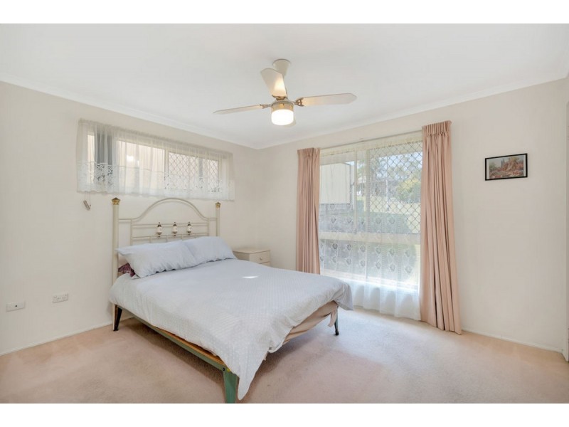 4 Sevenoaks Court, Worongary QLD 4213