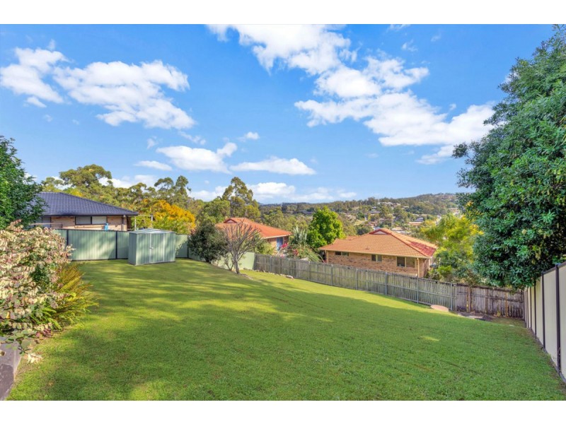 4 Sevenoaks Court, Worongary QLD 4213