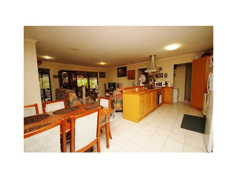 13 Goodman Close, Highland Park QLD 4211