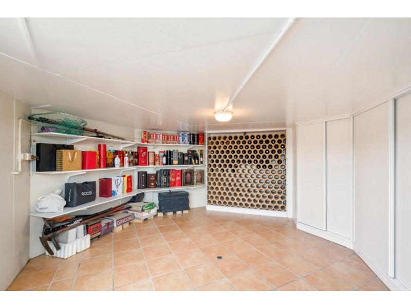 4 Rowes Court, Sorrento QLD 4217