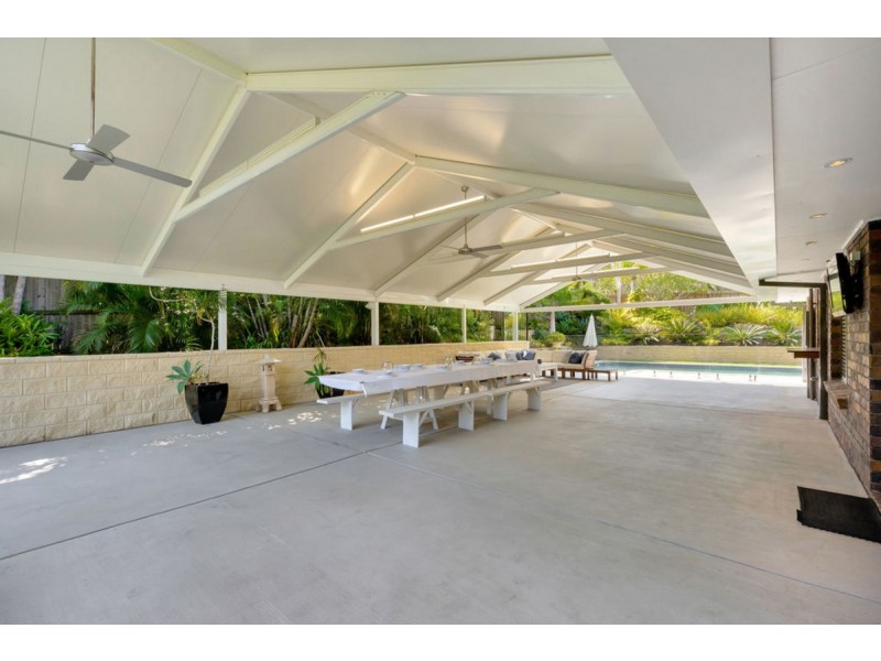 6 Reeves Street, Nerang QLD 4211