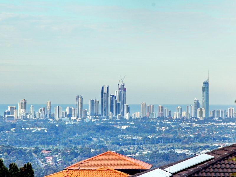 5 Chevron Rise, Highland Park QLD 4211