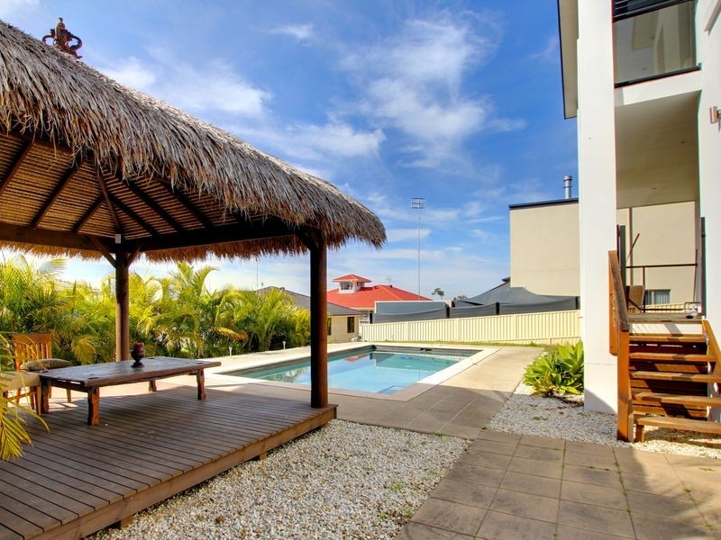 5 Chevron Rise, Highland Park QLD 4211