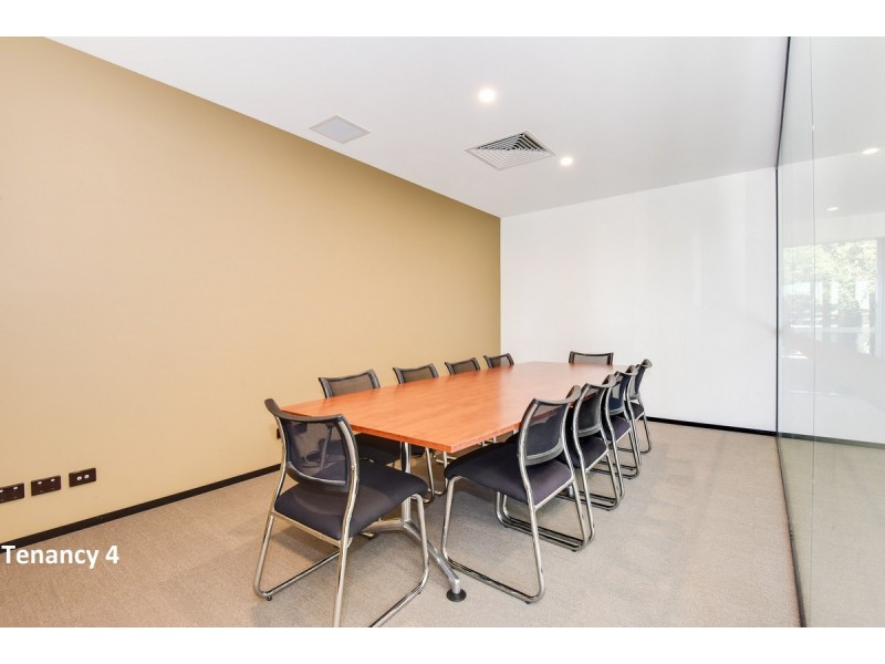 2-4 New Street, Nerang QLD 4211